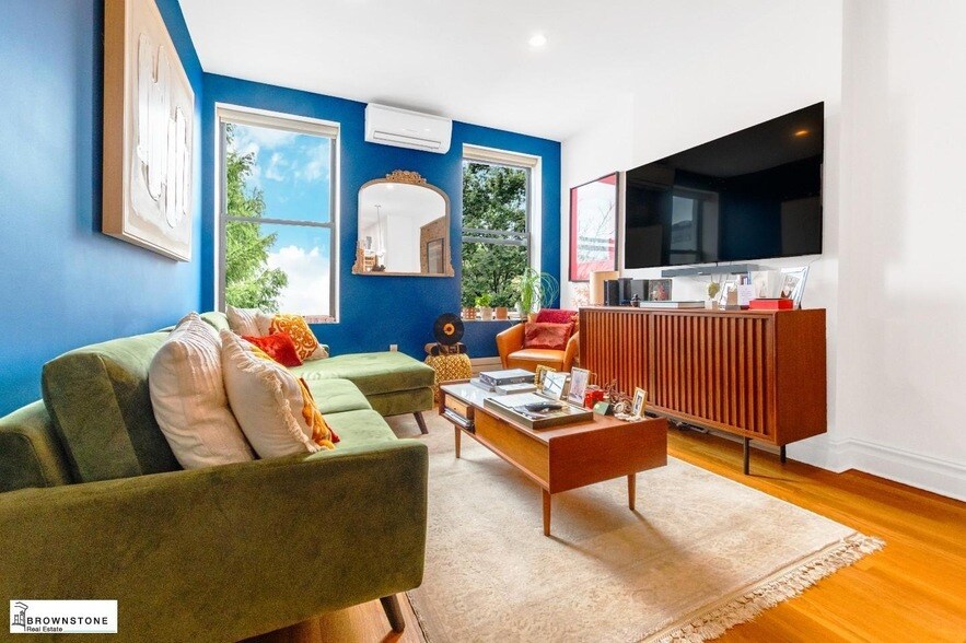 Primary Photo - 203 Luquer St