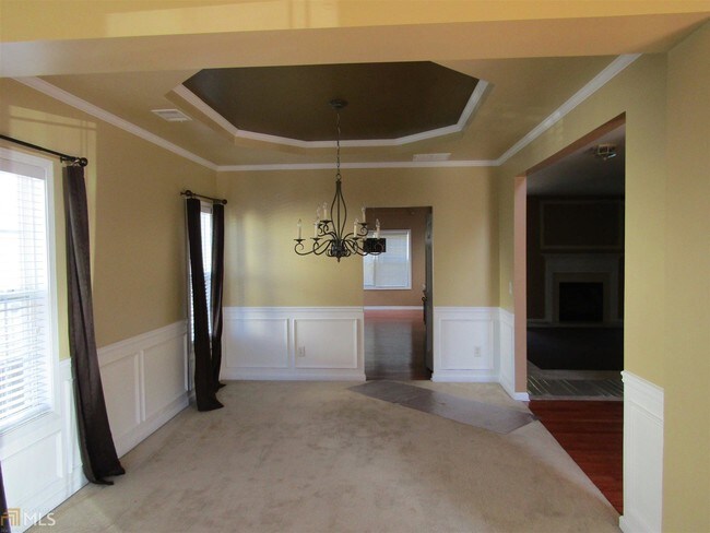 Building Photo - 2142 Shropshire Ln SE