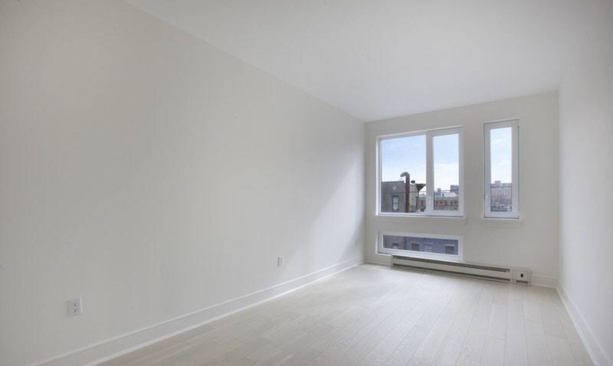 Primary Photo - 304 W 117th St