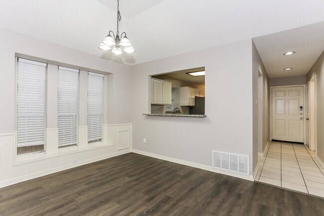 Foto del edificio - 1505 Gainsborough Way