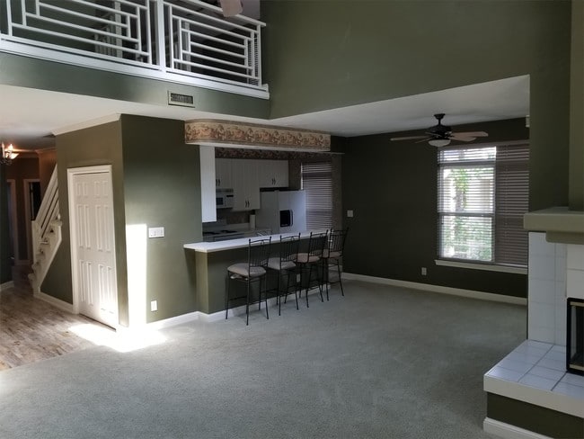 Building Photo - 401 Hidden Shores Ct