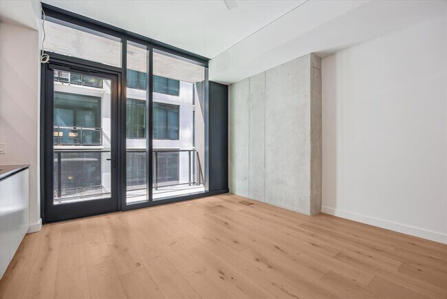 Foto del edificio - 610 Davis St
