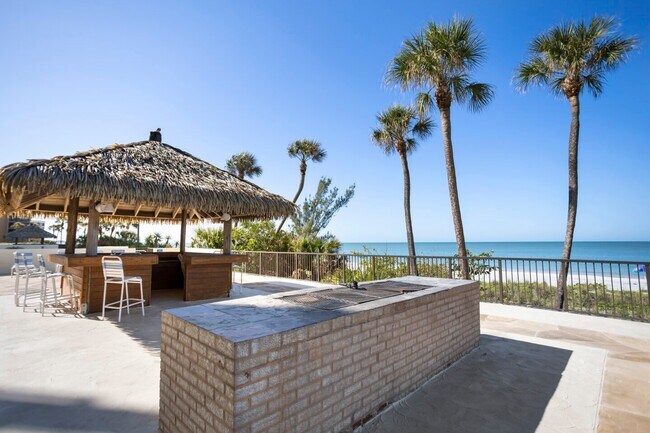 Foto del edificio - 15000 Gulf Blvd
