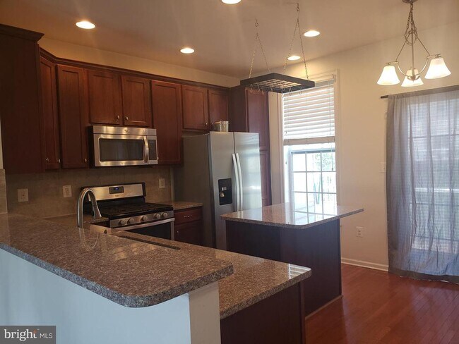 Building Photo - 43158 Whelplehill Terrace