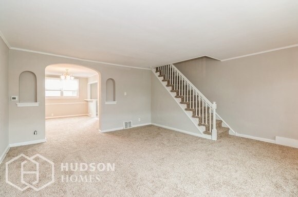 Building Photo - AVAILABLE NOW! - 1131 Hellerman St, Philad...