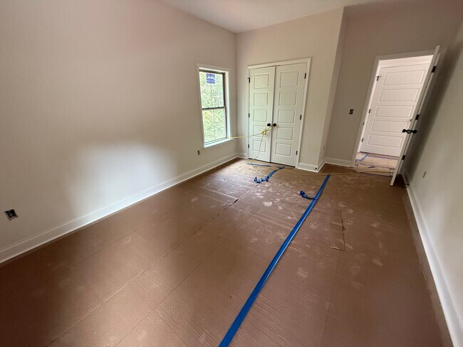 Building Photo - 131 Kennel Rd