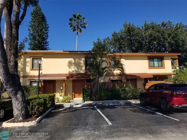 Building Photo - 7721 Balboa St