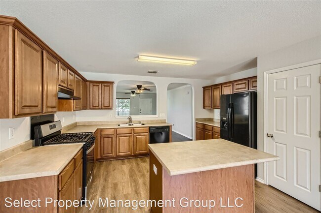 Building Photo - 3 br, 2 bath House - 427 Cardinal Way