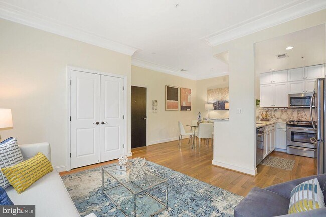 Foto del edificio - 1323 Clifton St NW