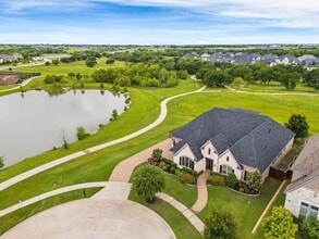 Building Photo - 4550 Honeyvine Ln