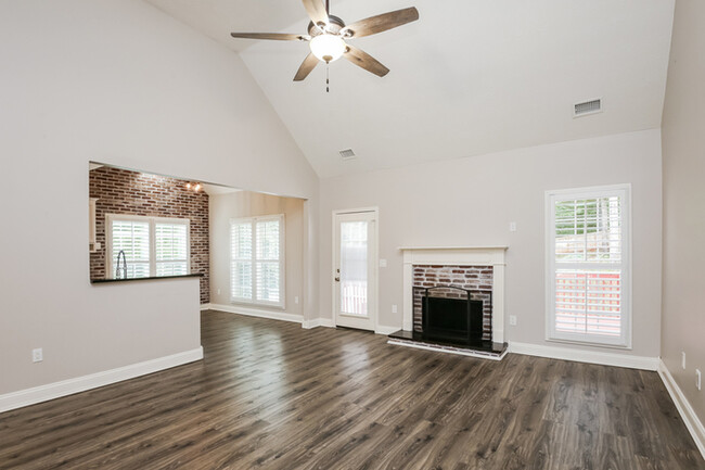 Building Photo - 77 Cypress Dr
