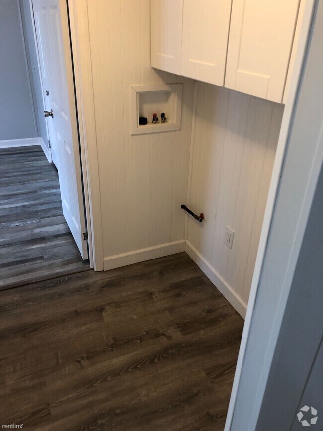 South Valley Estates Apartments under 2,500 Swartz Creek, MI 1