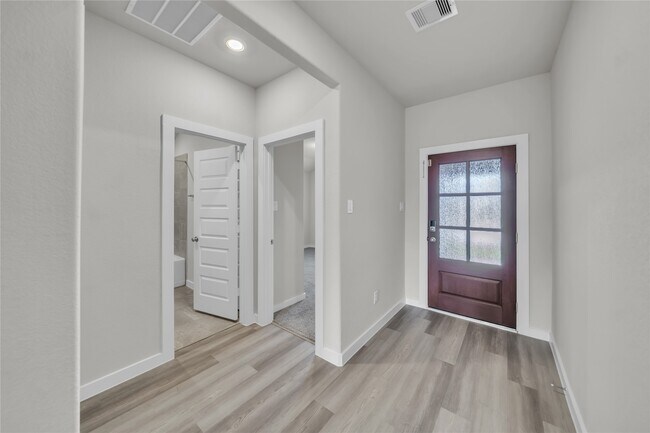 Building Photo - 6338 Buffalo Bnd Ln