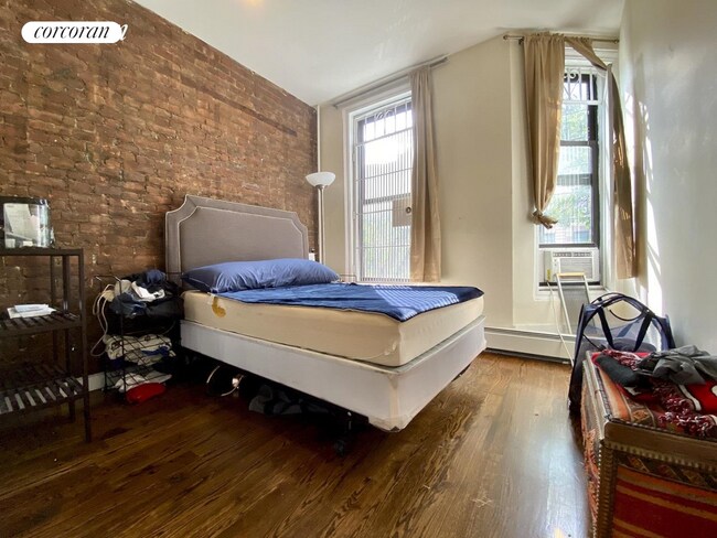Foto del edificio - 1433 Bedford Ave
