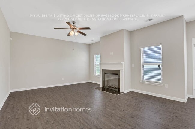 Foto del edificio - 605 Emporia Loop