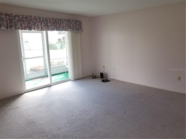 Building Photo - 2727 75th St W