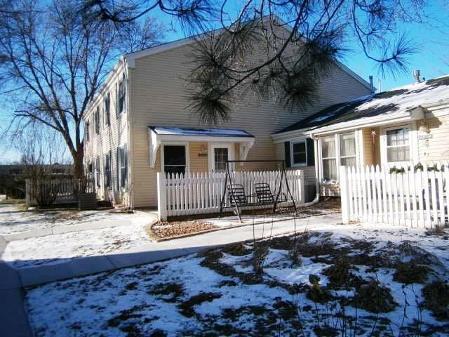 Building Photo - 4958 Grenwich Trl N