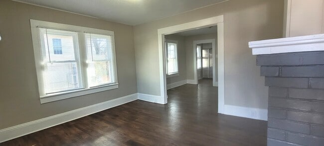 Foto del edificio - 2021 Pine Bluff St