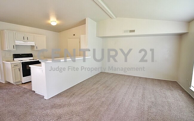 Building Photo - Delightful 2/1 Duplex In Duncanville ISD F...