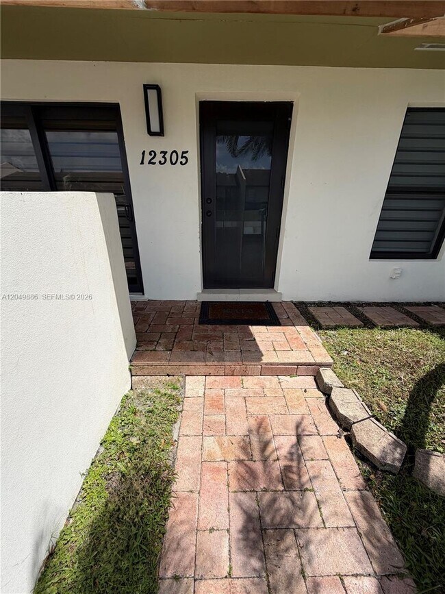 Building Photo - 12305 SW 115th Terrace