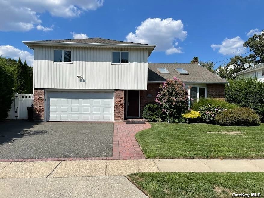 15 Steven Dr, Hewlett, NY 11557 House Rental in Hewlett, NY