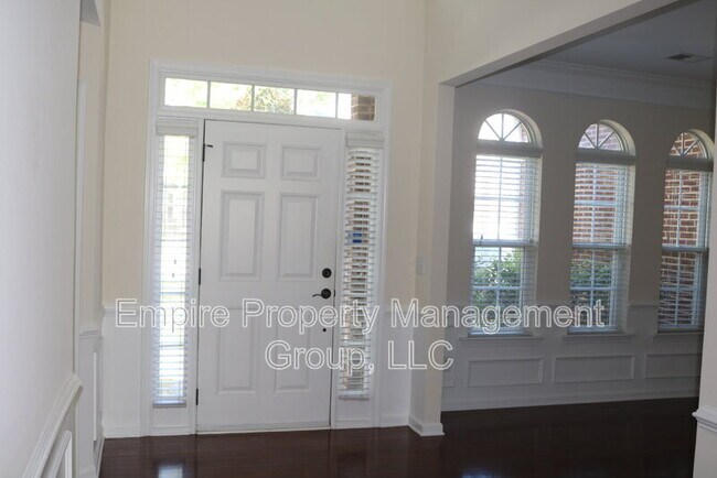Foto del edificio - 552 Abbeyhill Dr