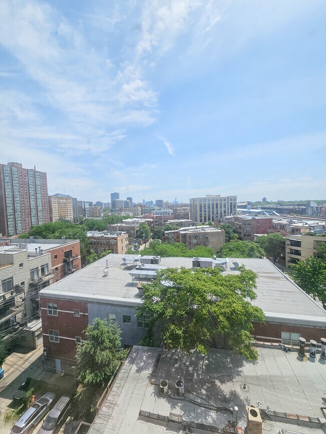 Foto del edificio - 4730 N Winthrop Ave
