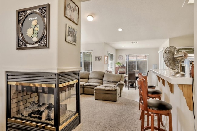 Foto del edificio - 540 W Deerwood Ln