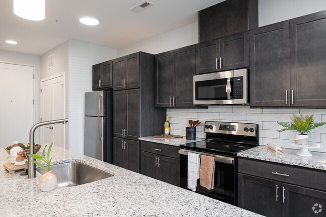 Interior Photo - Bold on the Blvd