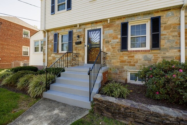 Foto del edificio - Charming 3BR/2BA Home in Prime Hyattsville...