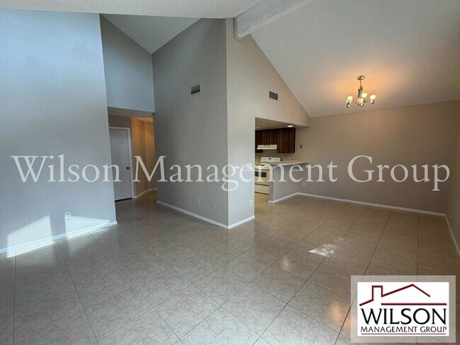 Foto del edificio - 220 Sunshower Ct