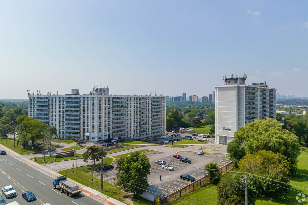 Photo principale - Greenbriar North & South
