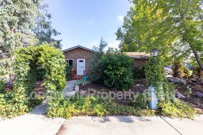 Photo - 926 Yeager Pl House