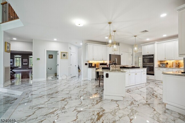 Foto del edificio - 22 Forest Hill Dr