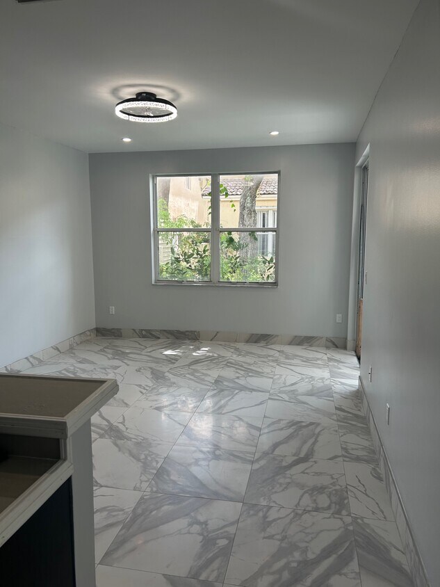 Foto principal - 525 NW 87th Way