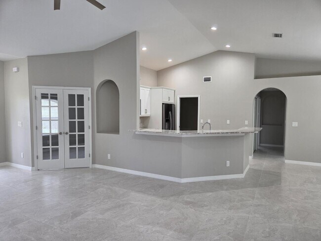Foto del edificio - 815 SW 14th Ave