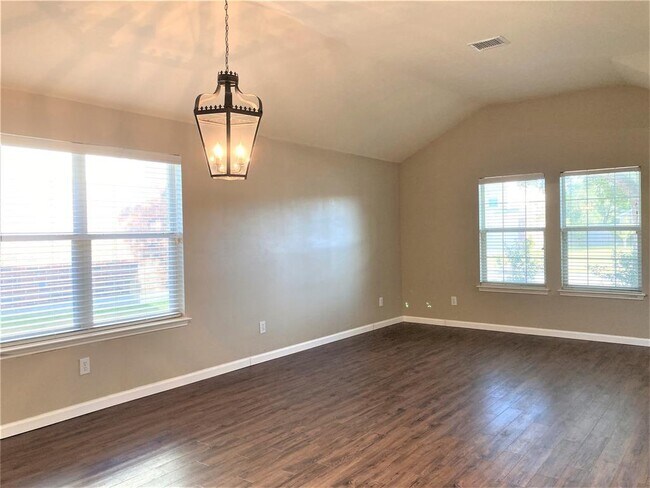 Foto del edificio - 6407 Granite Springs Ln