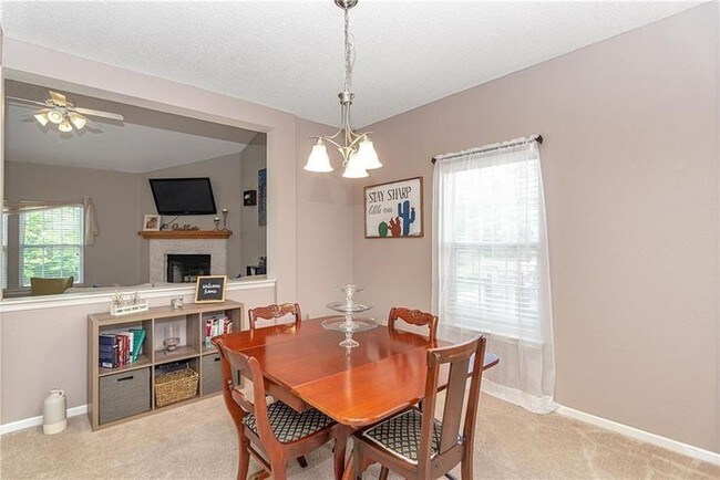 Building Photo - Very nice ranch in Noblesville