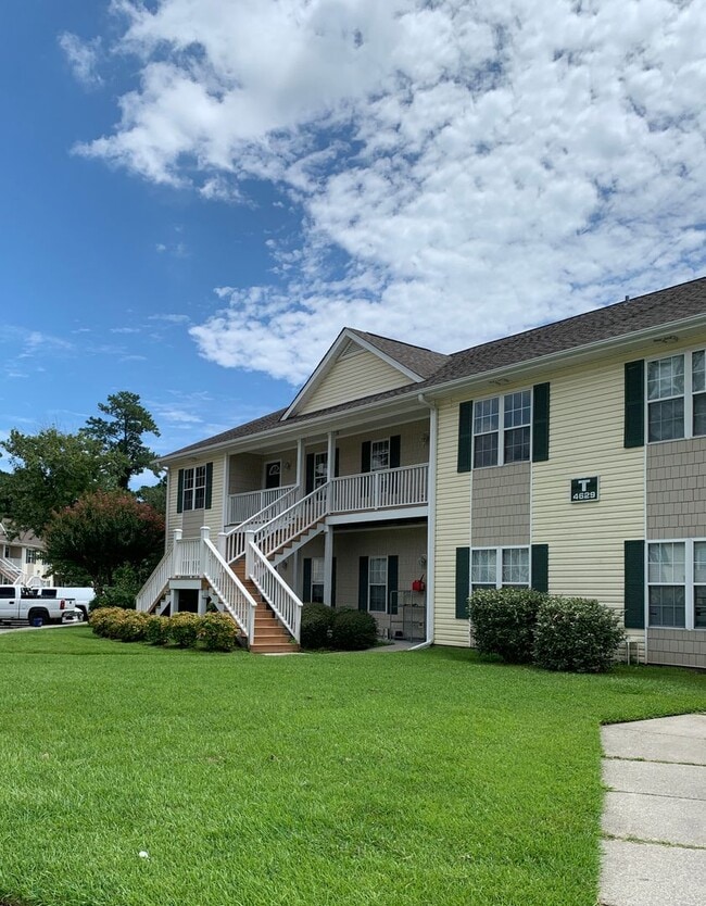 Building Photo - 4629 McClelland Dr
