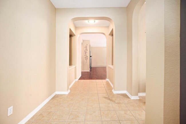 Building Photo - 409 Livingstone Ln