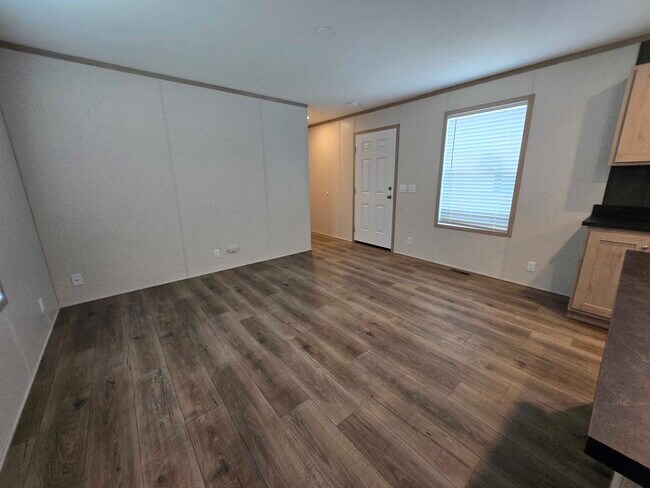 Foto del edificio - 52885 Van Buren Ct