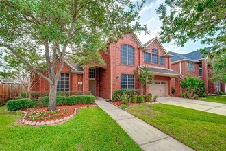Building Photo - 26031 Crestford Park Ln