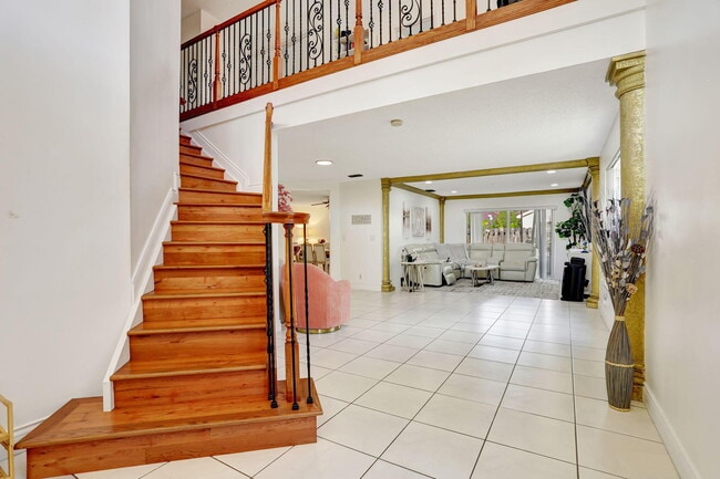 Foto del edificio - 3385 Seabreeze Ln