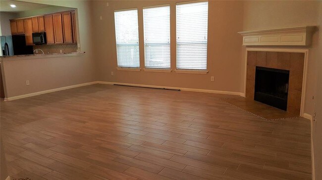 Foto del edificio - 2622 Golden Creek Ln