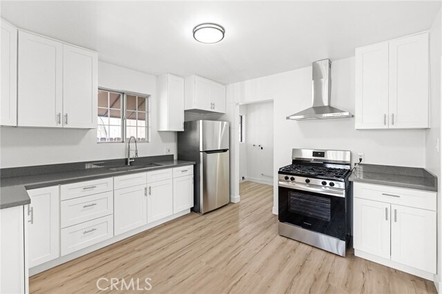 Foto del edificio - 13810 Oxnard St