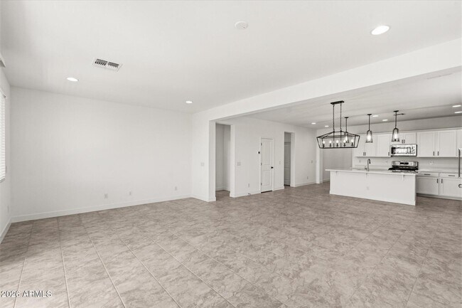 Building Photo - 14807 W Soft Wind Dr