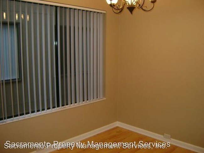 Foto del edificio - 528 Woodside Oaks