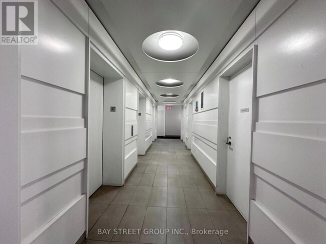 Building Photo - 12 York St