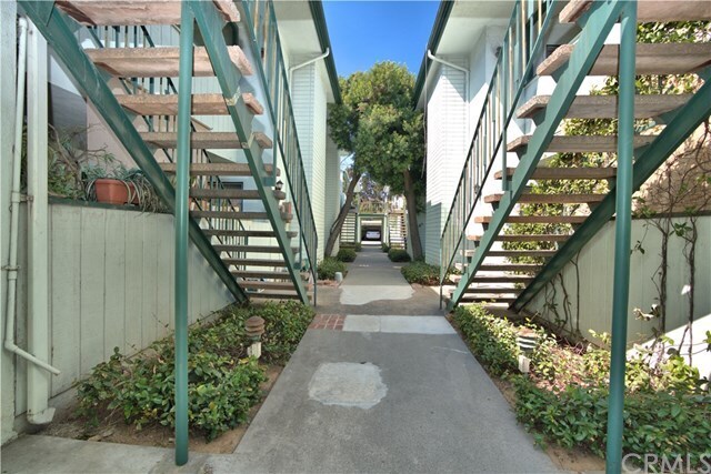 Foto del edificio - 1628 Huntington Dr