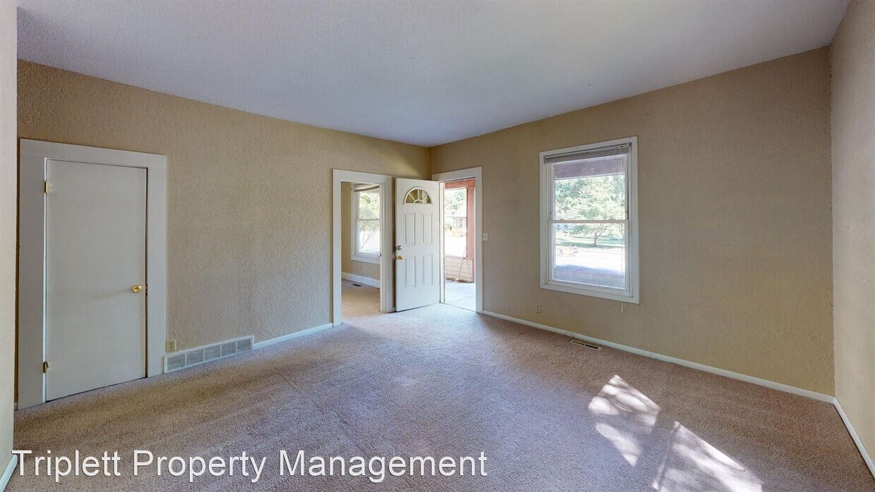 Primary Photo - 2 br, 1 bath House - 805 Grand Ave